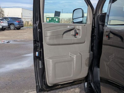 2013 GMC Savana Passenger 1500 LT