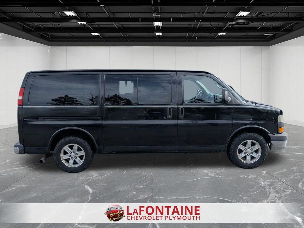 2013 GMC Savana Passenger 1500 LT
