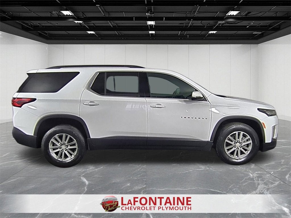 2023 Chevrolet Traverse LT Leather
