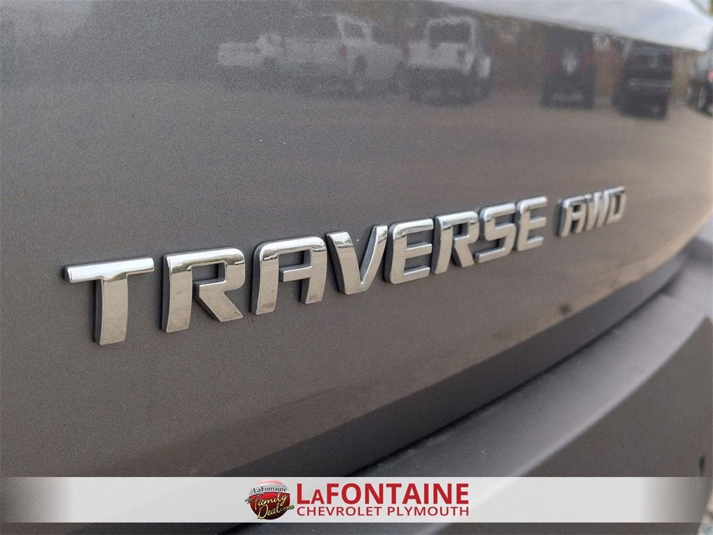 2021 Chevrolet Traverse LT Cloth