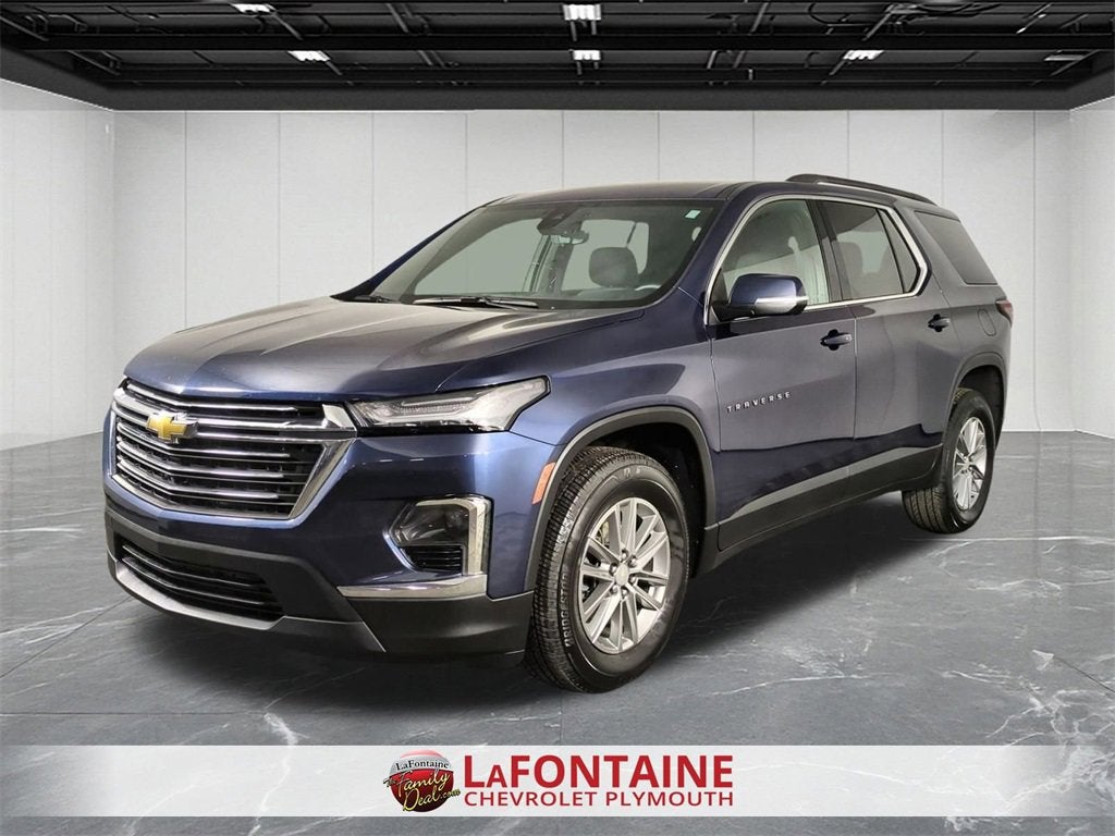 2023 Chevrolet Traverse LT Cloth