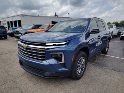 2025 Chevrolet Traverse LT