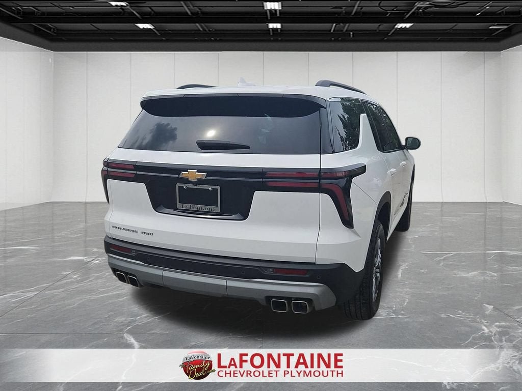 2025 Chevrolet Traverse LT