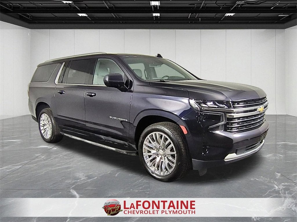 2023 Chevrolet Suburban LT