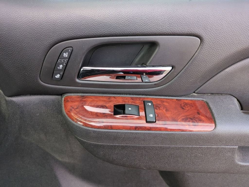 2013 Chevrolet Suburban LTZ