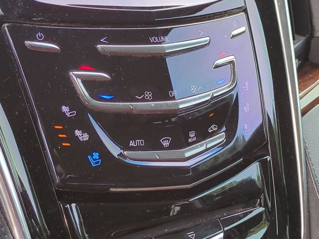 2017 Cadillac Escalade Luxury