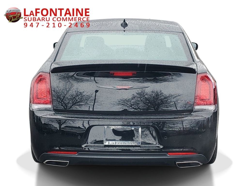 2022 Chrysler 300 S