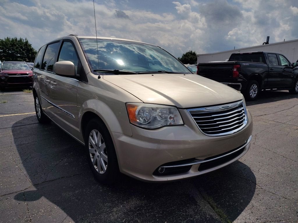 2013 Chrysler Town & Country Touring