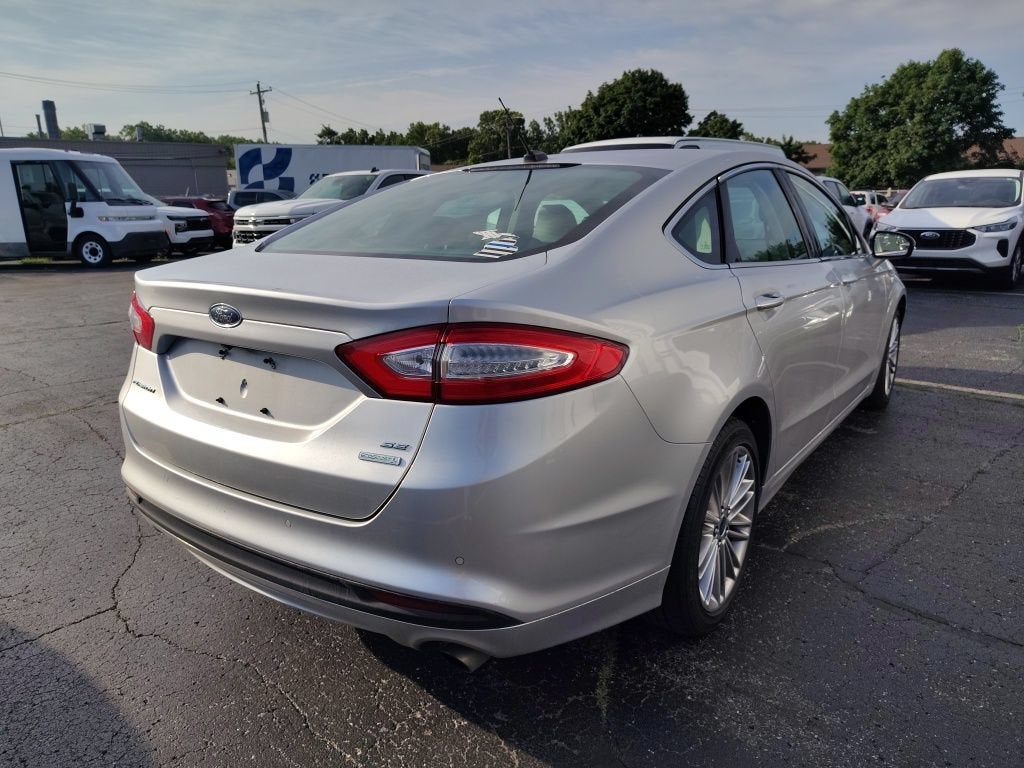 2016 Ford Fusion SE