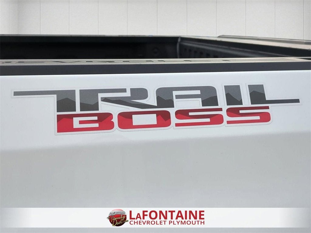 2022 Chevrolet Silverado 1500 Custom Trail Boss