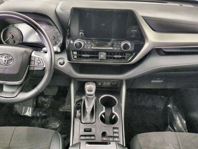 2024 Toyota Highlander LE
