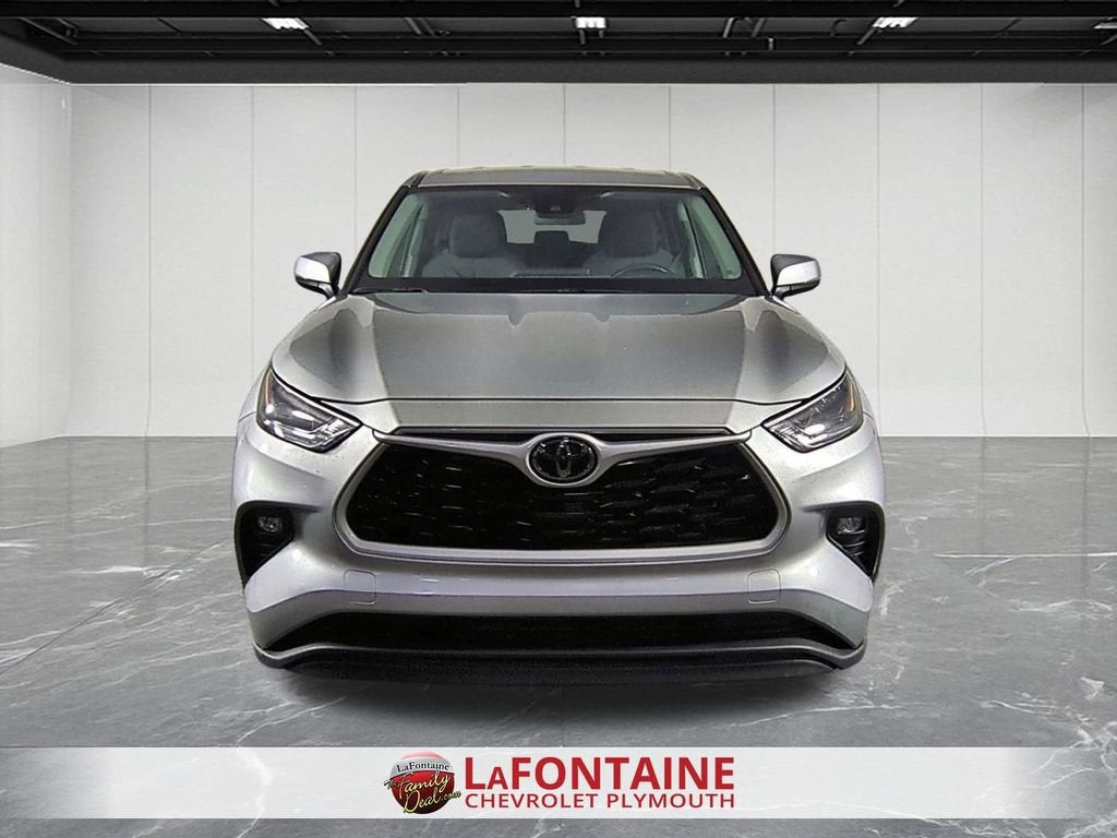 2024 Toyota Highlander LE
