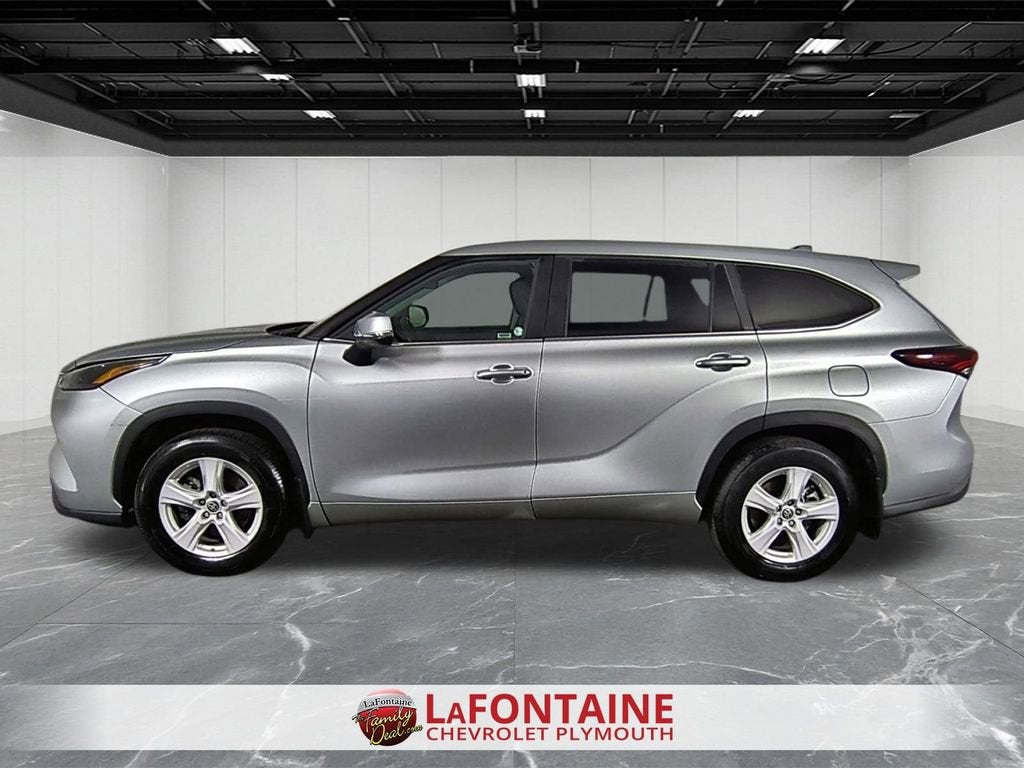 2024 Toyota Highlander LE