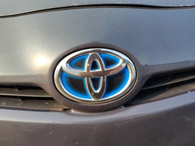 2010 Toyota Prius III