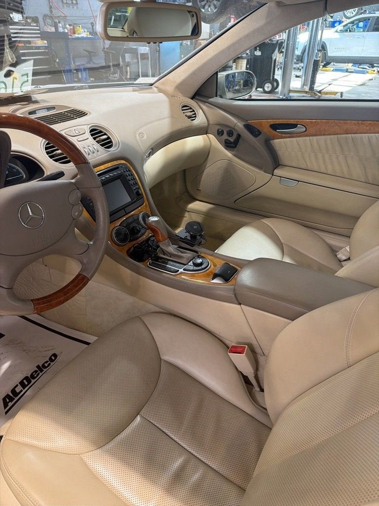2004 Mercedes-Benz SL-Class Base