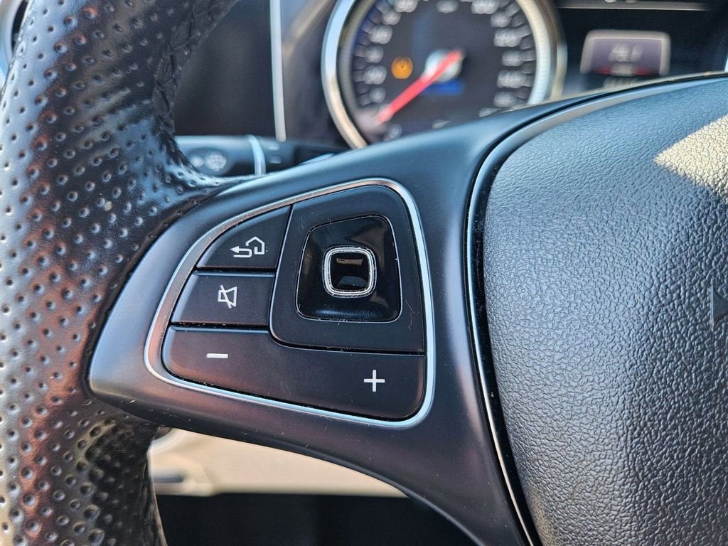 2017 Mercedes-Benz E 300 4MATIC®