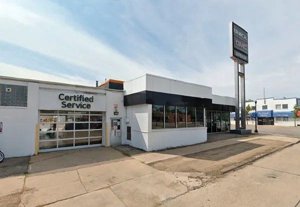 image of certified service area at LaFontaine BUICK GMC Dearborn